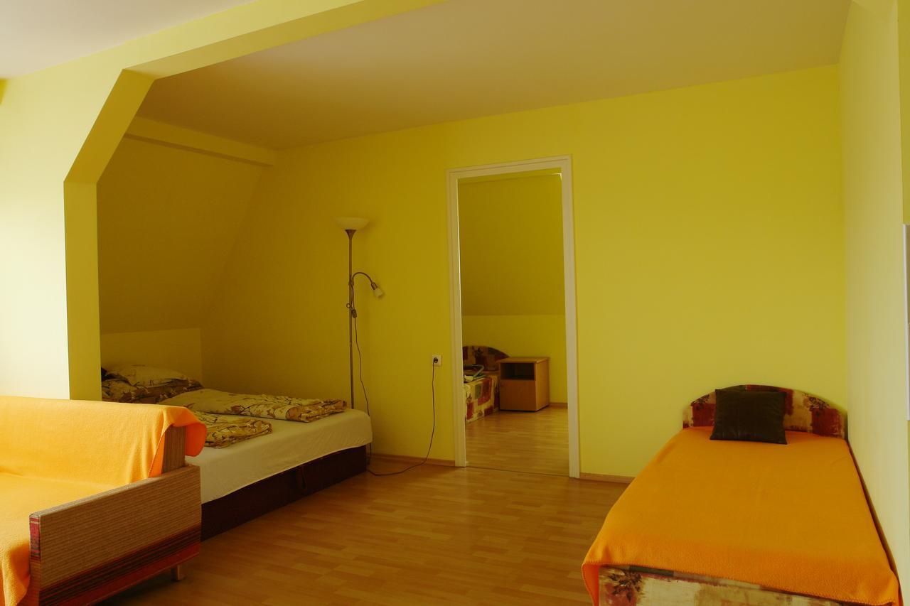 Apartamento Valentína Apartmanház Bogács Exterior foto